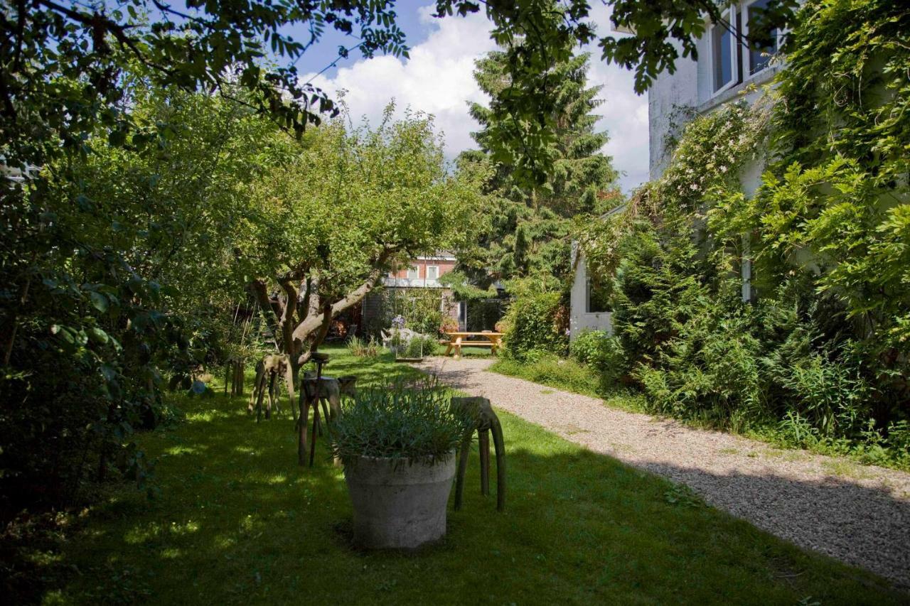 Achter Het Witte Huis Utrecht Luaran gambar