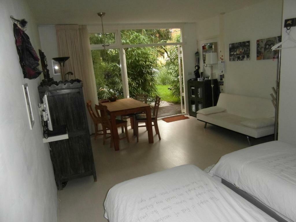 Achter Het Witte Huis Utrecht Luaran gambar